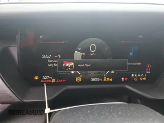 2024 GMC Acadia AWD AT4 z VIN 1GKENPKS8RJ231092, wystawiony jako Copart lot #55136345 z przebiegiem 3800 mil mil oraz Szkody całkowita. Historia ofert i sprzedaży dostępna na DreamBid. Obrazek 9.