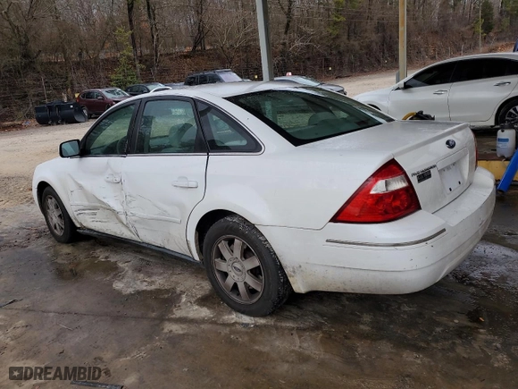 2006 Ford Five Hundred SE with VIN 1FAFP23126G107501, listed as a Copart auction lot 42001095 with 212,223 mi miles and Salvage Title. Bid and sale history available at carsss.com. Image 2.
