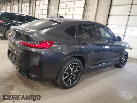 2025 BMW X4 xDrive30i z VIN 5UX33DT09S9Z17216, wystawiony jako Copart lot #55650105 z przebiegiem 1 214 mil mil oraz Szkoda całkowita • Salvage title. Historia ofert i sprzedaży dostępna na DreamBid. Obrazek 3.