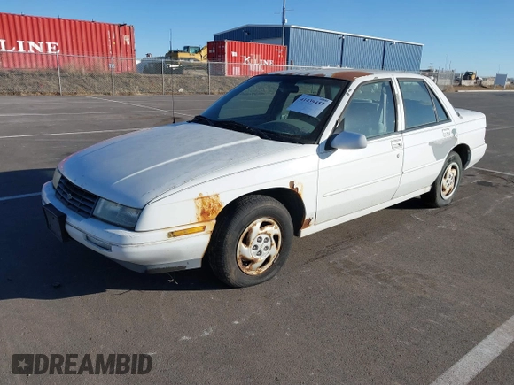 1995 Chevrolet Corsica z VIN 1G1LD5541SY257563, wystawiony jako IAAI lot #41439457 z przebiegiem 187 952 mil mil oraz . Historia ofert i sprzedaży dostępna na DreamBid. Obrazek 2.