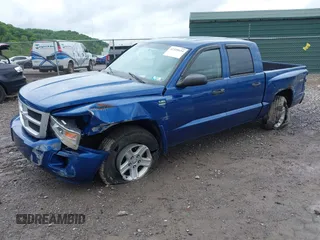2010 Dodge Dakota Bighorn/Lonestar z VIN 1D7CW3GPXAS116883, wystawiony jako IAAI lot #42329654 z przebiegiem 90 057 mil mil oraz . Historia ofert i sprzedaży dostępna na DreamBid. Obrazek 2.