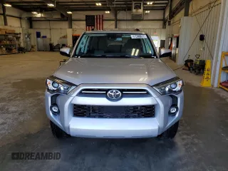 2024 Toyota 4Runner SR5 with VIN JTEEU5JR0R5314652, listed as a Copart auction lot 56411195 with 19,948 mi miles and Clean title. Bid and sale history available at DreamBid. Image 5.