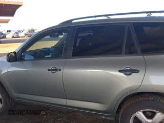 2008 Toyota RAV4 with VIN JTMBK33V985061258, listed as a IAAI auction lot 41668415 with 204,012 mi miles. Bid and sale history available at carsss.com. Image 14.
