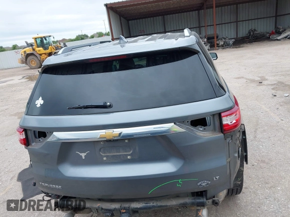 2018 Chevrolet Traverse LT z VIN 1GNERHKW3JJ135861, wystawiony jako IAAI lot #42189570 z przebiegiem 180 113 mil mil oraz . Historia ofert i sprzedaży dostępna na DreamBid. Obrazek 17.