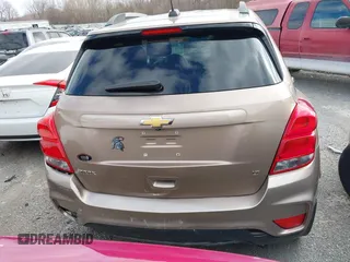 2018 Chevrolet Trax LT with VIN 3GNCJLSB8JL207404, listed as a IAAI auction lot 41796517 with 124,439 mi miles. Bid and sale history available at carsss.com. Image 16.