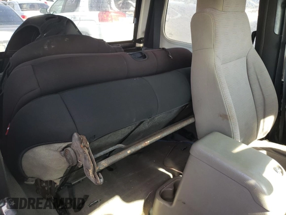 2005 Jeep Wrangler Rubicon with VIN 1J4FA69S95P377014, listed as a Copart auction lot 42676915 with 130,571 mi miles and Salvage Title. Bid and sale history available at carsss.com. Image 10.