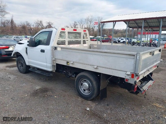 2019 Ford Super Duty F-250 SRW XL with VIN 1FDBF2A62KED43092, listed as a IAAI auction lot 41852862 with 107,141 mi miles. Bid and sale history available at carsss.com. Image 3.