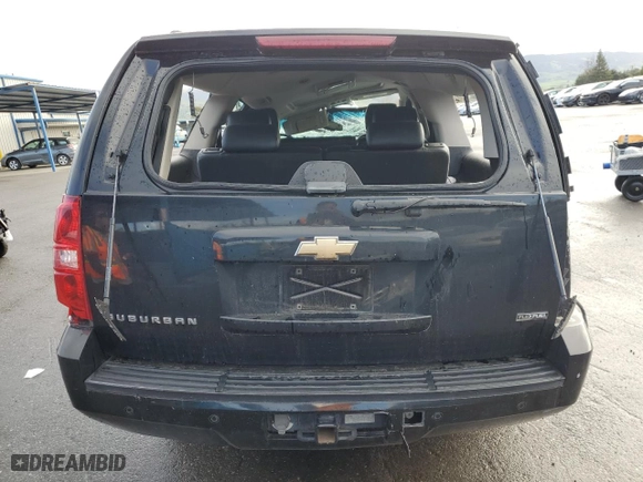 2007 Chevrolet Suburban LT with VIN 1GNFC16087R251053, listed as a Copart auction lot 47995345 with 230,568 mi miles and Salvage Title. Bid and sale history available at carsss.com. Image 6.