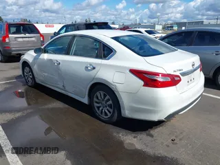 2016 Nissan Altima 2.5 S with VIN 1N4AL3AP1GN305423, listed as a IAAI auction lot 41804647 with 150,122 mi miles. Bid and sale history available at carsss.com. Image 3.