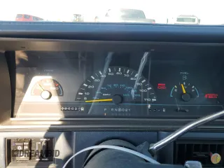 1993 Oldsmobile Cutlass Ciera S z VIN 1G3AG54N3P6330824, wystawiony jako Copart lot #59590864 z przebiegiem 2689 mil mil oraz Tytuł czysty. Historia ofert i sprzedaży dostępna na DreamBid. Obrazek 9.