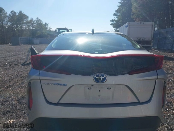 2017 Toyota Prius Prime Plus with VIN JTDKARFP8H3051190, listed as a IAAI auction lot 41736930 with NaN miles. Bid and sale history available at carsss.com. Image 16.