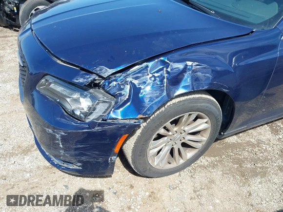 2017 Chrysler 300 with VIN 2C3CCAEG1HH566485, listed as a IAAI auction lot 39798304 with 75,695 mi miles. Bid and sale history available at carsss.com. Image 17.