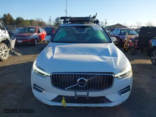 2020 Volvo XC60 Inscription with VIN YV4102RL8L1544836, listed as a IAAI auction lot 41394627 with 34,651 mi miles. Bid and sale history available at carsss.com. Image 12.