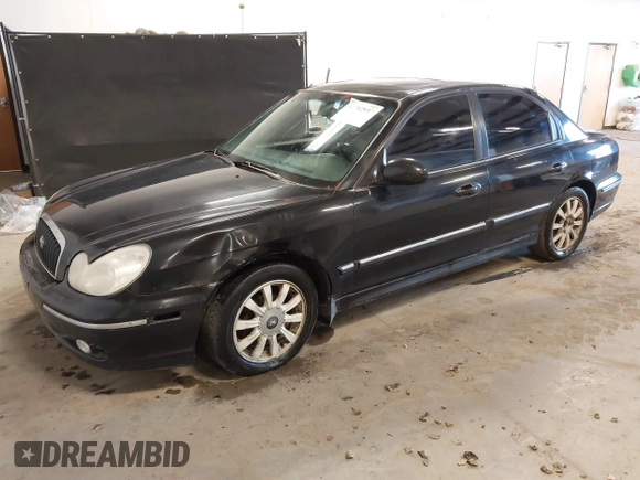 2003 Hyundai Sonata GLS with VIN KMHWF35H33A782779, listed as a IAAI auction lot 41702937 with 285,264 mi miles. Bid and sale history available at carsss.com. Image 2.