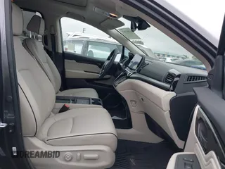 2025 Honda Odyssey Touring с VIN 5FNRL6H89SB014432, выставлен на аукционе IAAI как лот 41893957 с пробегом 3 082 миль миль и . История ставок и продаж доступна на DreamBid. Изображение 5.