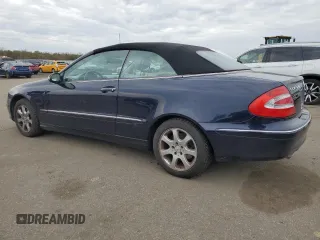 2004 Mercedes-Benz CLK 320 z VIN WDBTK65G44T033117, wystawiony jako Copart lot #84077464 z przebiegiem 92 488 mil mil oraz Tytuł czysty. Historia ofert i sprzedaży dostępna na DreamBid. Obrazek 2.