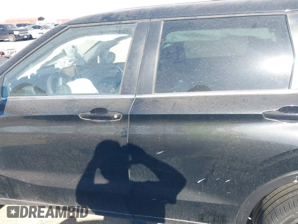 2022 Mitsubishi Outlander ES z VIN JA4J3TA89NZ054377, wystawiony jako IAAI lot #41747069 z przebiegiem 50 263 mil mil oraz . Historia ofert i sprzedaży dostępna na DreamBid. Obrazek 13.