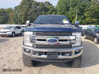 2017 Ford Super Duty F-250 SRW Lariat with VIN 1FT7W2BT9HED50676, listed as a IAAI auction lot 40101868 with 154,199 mi miles. Bid and sale history available at carsss.com. Image 13.