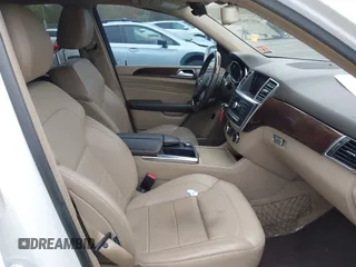 2014 Mercedes-Benz M 350 with VIN 4JGDA5JB2EA282733, listed as a IAAI auction lot 42070426 with 148,513 mi miles and . Bid and sale history available at DreamBid. Image 5.