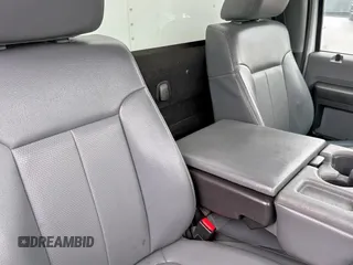 2014 Ford F-550 XL с VIN 1FDUF5GY4EEA87240, выставлен на аукционе Copart как лот 59899495 с пробегом 195 557 миль миль и Чистый • Clean title. История ставок и продаж доступна на DreamBid. Изображение 6.