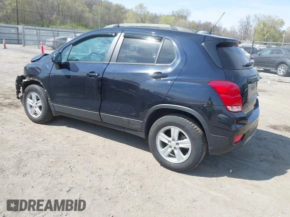 2022 Chevrolet Trax LT with VIN KL7CJPSM7NB568709, listed as a IAAI auction lot 42061802 with 28,995 mi miles and . Bid and sale history available at DreamBid. Image 3.