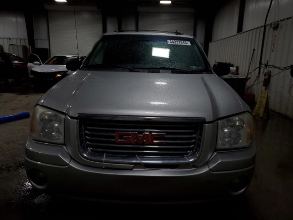 2007 GMC Envoy SLT with VIN 1GKDT13S572310014, listed as a Copart auction lot 44322845 with 152,489 mi miles and Salvage Title. Bid and sale history available at carsss.com. Image 5.