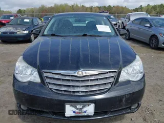 2007 Chrysler Sebring Limited z VIN 1C3LC66K77N526689, wystawiony jako IAAI lot #41894589 z przebiegiem Nie podano mil oraz . Historia ofert i sprzedaży dostępna na DreamBid. Obrazek 6.
