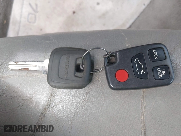 2004 Volvo C70 с VIN YV1NC63D44J060968, выставлен на аукционе IAAI как лот 42166599 с пробегом 96 830 миль миль и . История ставок и продаж доступна на DreamBid. Изображение 11.