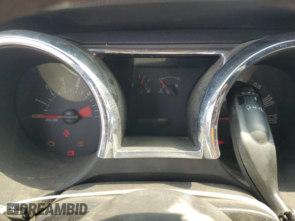 2007 Ford Mustang Deluxe with VIN 1ZVFT84N275255121, listed as a Copart auction lot 62544695 with 201,917 mi miles and Clean title. Bid and sale history available at DreamBid. Image 9.