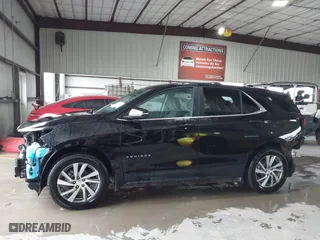 2022 Chevrolet Equinox LT with VIN 3GNAXUEV1NL267290, listed as a IAAI auction lot 41265781 with 17,593 mi miles. Bid and sale history available at carsss.com. Image 15.