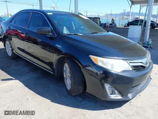 2014 Toyota Camry Hybrid LE with VIN 4T1BD1FK1EU127878, listed as a IAAI auction lot 41823638 with 179,141 mi miles. Bid and sale history available at carsss.com. Image 1.