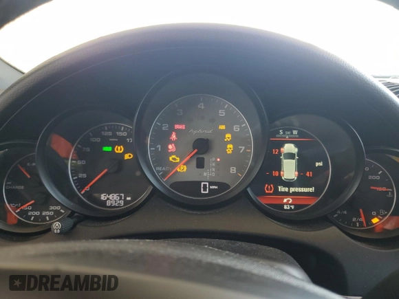 2012 Porsche Cayenne S Hybrid с VIN WP1AE2A20CLA92021, выставлен на аукционе Copart как лот 48619105 с пробегом 164 867 миль миль и Чистый • Clean title. История ставок и продаж доступна на DreamBid. Изображение 9.