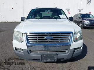 2006 Ford Explorer XLT with VIN 1FMEU73E66UA65376, listed as a IAAI auction lot 41732222 with 203,086 mi miles. Bid and sale history available at carsss.com. Image 12.