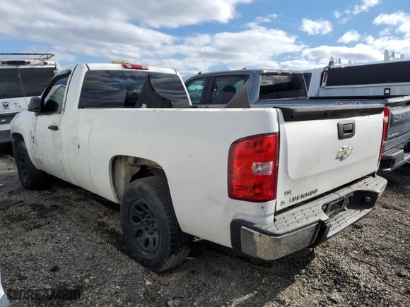 2007 Chevrolet Silverado 1500 Work Truck with VIN 1GCEC14C27E529602, listed as a Copart auction lot 48211635 with 329,917 mi miles and Salvage Title. Bid and sale history available at carsss.com. Image 2.