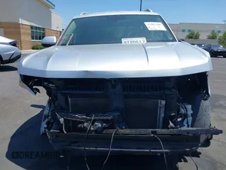 2018 Volkswagen Atlas SE with VIN 1V2CR2CA6JC570554, listed as a IAAI auction lot 42403260 with 109,427 mi miles and . Bid and sale history available at DreamBid. Image 13.