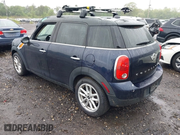 2015 MINI Countryman z VIN WMWZB3C59FWR43890, wystawiony jako IAAI lot #42372407 z przebiegiem 131 884 mil mil oraz . Historia ofert i sprzedaży dostępna na DreamBid. Obrazek 3.