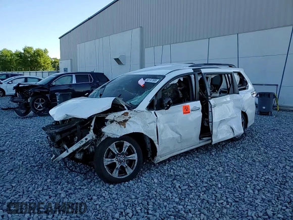 2018 Toyota Sienna SE with VIN 5TDXZ3DC4JS924062, listed as a Copart auction lot 50197695 with Not provided miles and Non repairable. Bid and sale history available at DreamBid. Image 14.