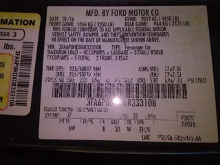 2016 Ford Fusion SE with VIN 3FA6P0HDXGR333108, listed as a IAAI auction lot 41065202 with 184,227 mi miles. Bid and sale history available at carsss.com. Image 9.