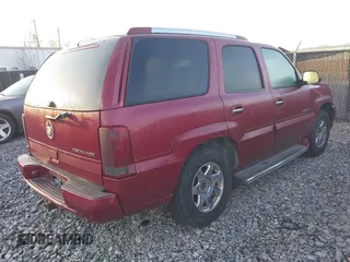 2005 Cadillac Escalade z VIN 1GYEC63T45R130737, wystawiony jako IAAI lot #41668213 z przebiegiem 242 755 mil mil oraz . Historia ofert i sprzedaży dostępna na DreamBid. Obrazek 4.