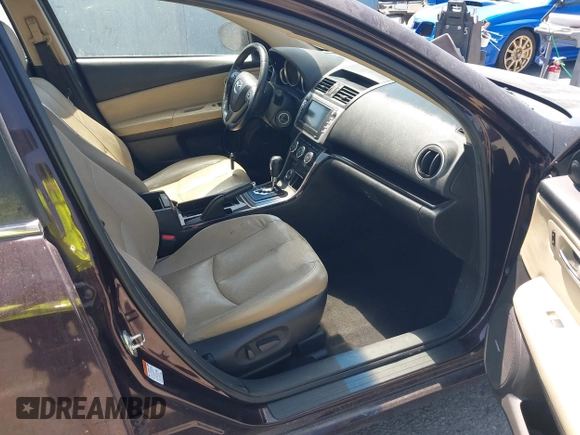 2011 Mazda Mazda6 i Touring with VIN 1YVHZ8CH4B5M23317, listed as a IAAI auction lot 41987116 with 132,470 mi miles. Bid and sale history available at carsss.com. Image 5.