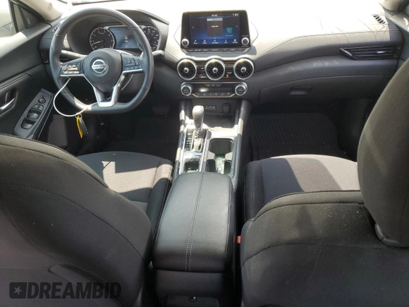 2023 Nissan Sentra SV z VIN 3N1AB8CV4PY317867, wystawiony jako Copart lot #58967115 z przebiegiem 31 825 mil mil oraz Szkoda całkowita • Salvage title. Historia ofert i sprzedaży dostępna na DreamBid. Obrazek 8.
