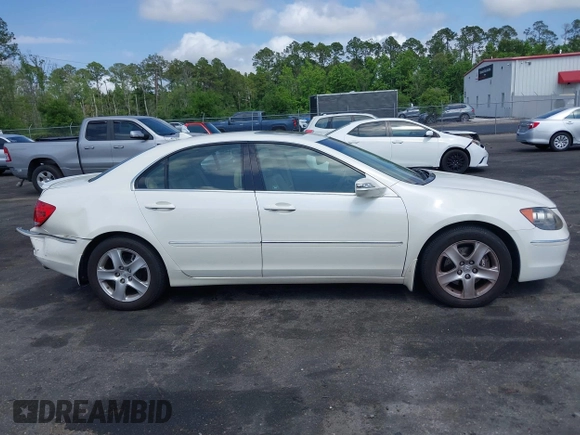 2005 Acura RL with VIN JH4KB16565C018356, listed as a IAAI auction lot 42138971 with 186,437 mi miles and . Bid and sale history available at DreamBid. Image 13.