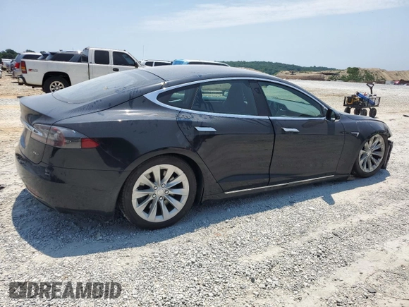 2017 Tesla Model S 100D z VIN 5YJSA1E21HF209847, wystawiony jako Copart lot #61848255 z przebiegiem 140 807 mil mil oraz Szkoda całkowita • Salvage title. Historia ofert i sprzedaży dostępna na DreamBid. Obrazek 3.