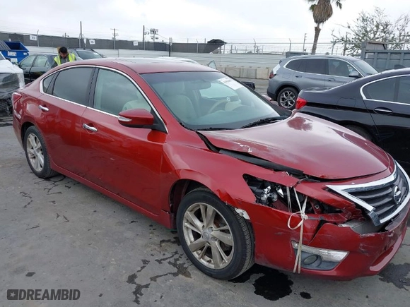 2013 Nissan Altima 2.5 SV with VIN 1N4AL3AP5DN464294, listed as a IAAI auction lot 41916603 with 102,401 mi miles. Bid and sale history available at carsss.com. Image 1.