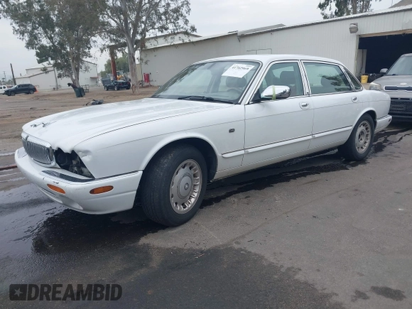 2000 Jaguar XJ Vanden Plas with VIN SAJDA24CXYLF08926, listed as a IAAI auction lot 41702969 with 194,837 mi miles and . Bid and sale history available at DreamBid. Image 2.