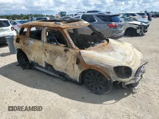 2022 MINI Countryman Cooper S with VIN WMZ53BR08N3N60754, listed as a Copart auction lot 73977484 with 0 mi miles and Non Repairable. Bid and sale history available at carsss.com. Image 4.