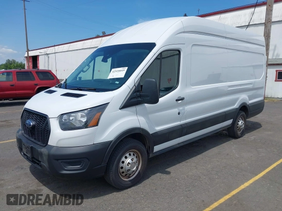 2023 Ford Transit Cargo z VIN 1FTBR3U86PKA69175, wystawiony jako IAAI lot #42520049 z przebiegiem 50 866 mil mil oraz . Historia ofert i sprzedaży dostępna na DreamBid. Obrazek 18.