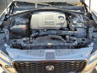 2024 Jaguar F-Pace R-Dynamic S z VIN SADCT2EX6RA724714, wystawiony jako Copart lot #80552264 z przebiegiem 29 727 mil mil oraz Szkoda całkowita • Salvage title. Historia ofert i sprzedaży dostępna na DreamBid. Obrazek 12.