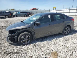 2018 Ford Focus SE with VIN 1FADP3FE5JL312063, listed as a Copart auction lot 53882065 with 82,743 mi miles and Salvage title. Bid and sale history available at DreamBid. Image 1.