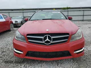 2015 Mercedes-Benz C 250 z VIN WDDGJ4HB6FG367726, wystawiony jako Copart lot #58392385 z przebiegiem 154 617 mil mil oraz Szkoda całkowita • Salvage title. Historia ofert i sprzedaży dostępna na DreamBid. Obrazek 5.